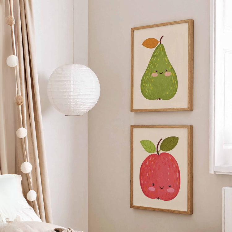 Twee lijsten met vrolijke kinderposter met fruit