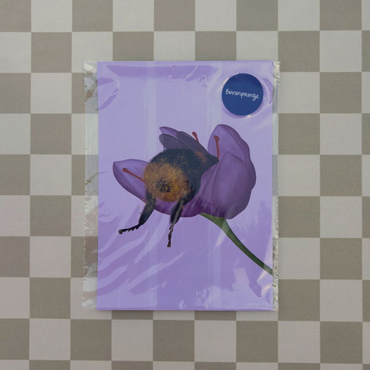 Poster - Slapende Hommel in Bloem - Oude versie 21x30 cm